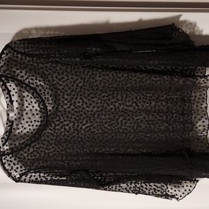 Black dot and netting bell sleeve top M